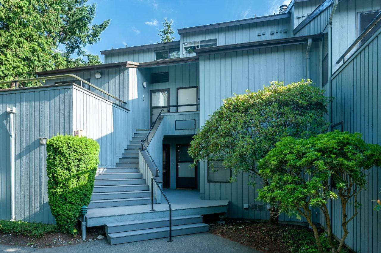 Appartamento Oceanview Escape At Birch Bay With Indoor Pool & Hot Tub Blaine Esterno foto