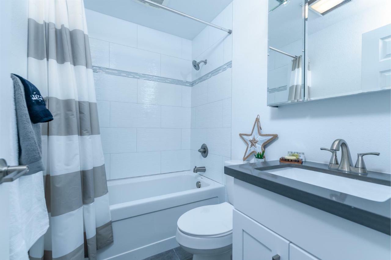 Appartamento Oceanview Escape At Birch Bay With Indoor Pool & Hot Tub Blaine Esterno foto