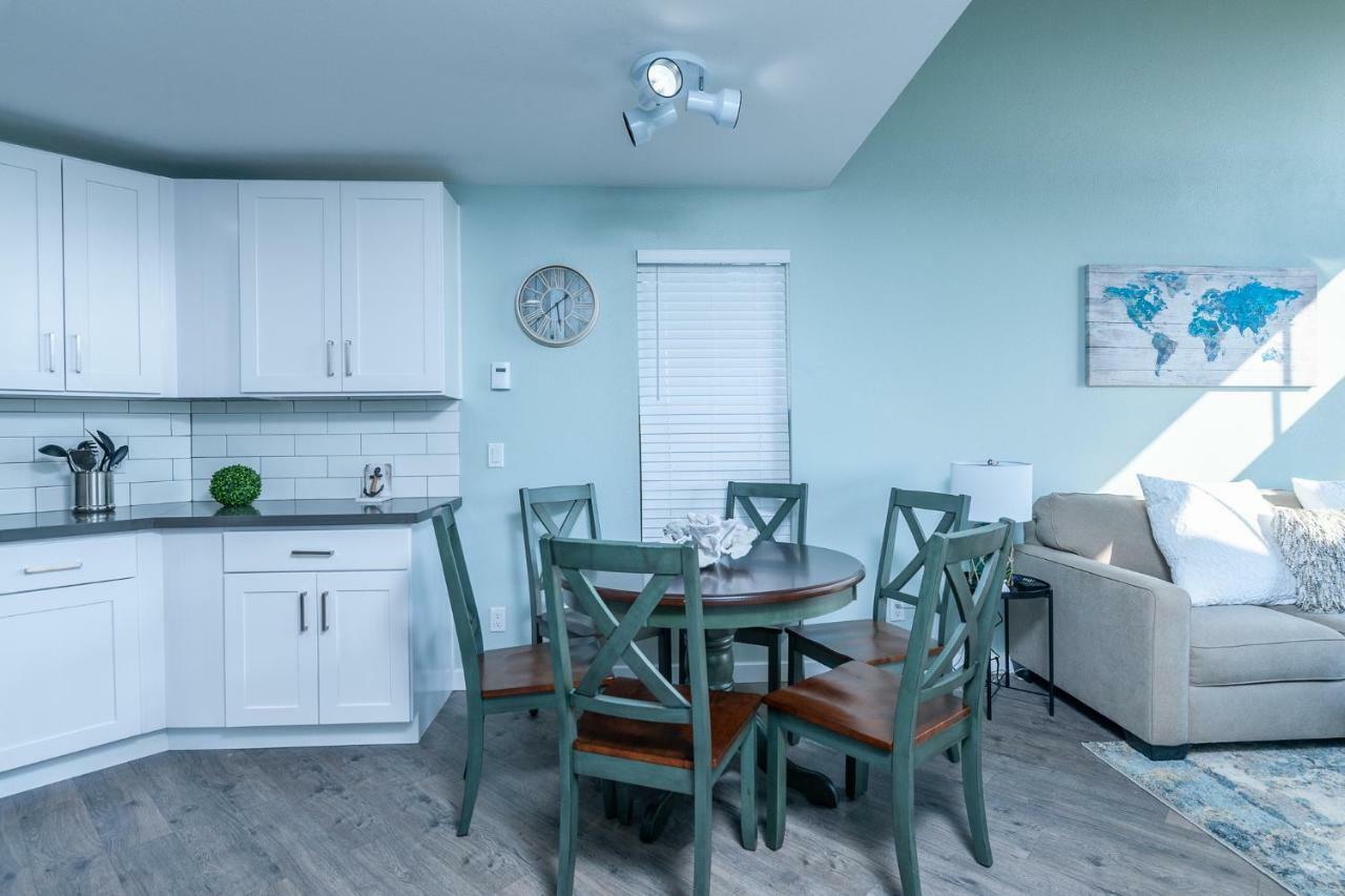 Appartamento Oceanview Escape At Birch Bay With Indoor Pool & Hot Tub Blaine Esterno foto